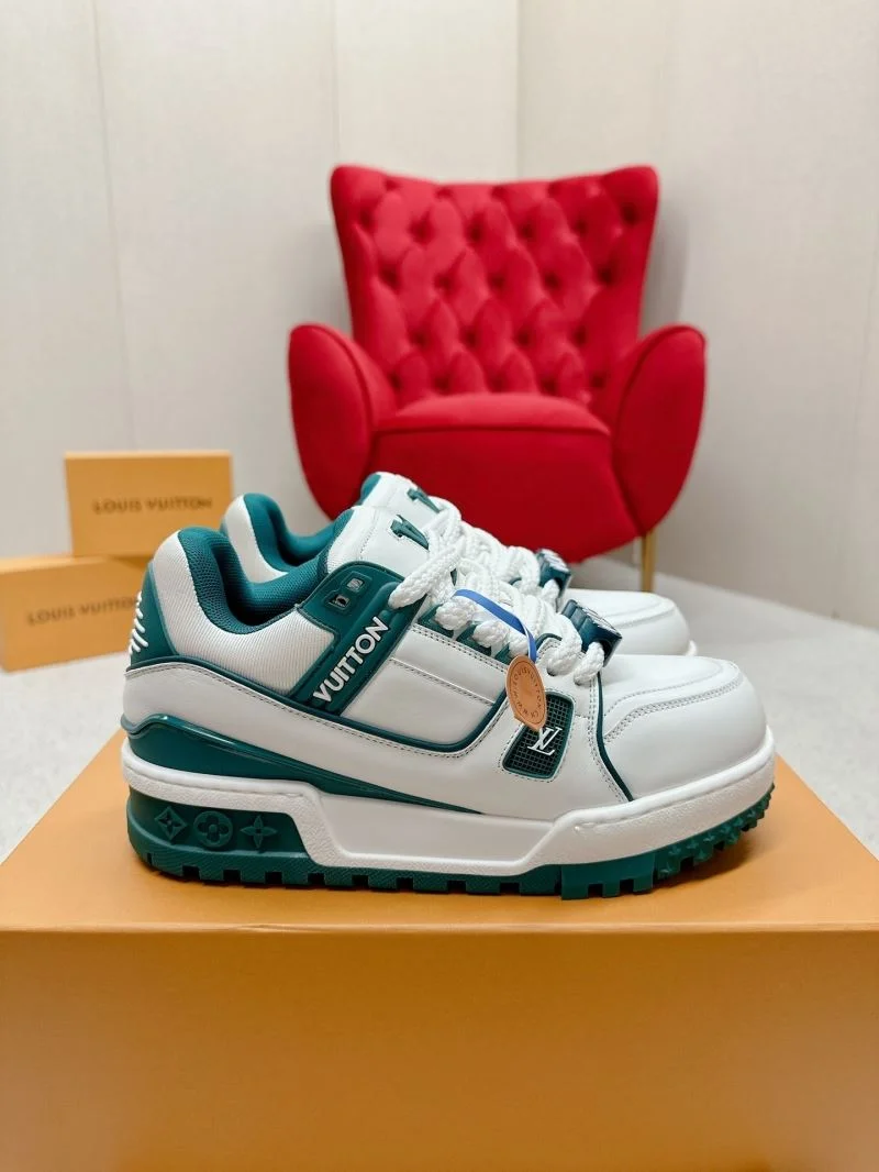 Louis Vuitton Trainer Sneaker Sleek 31703