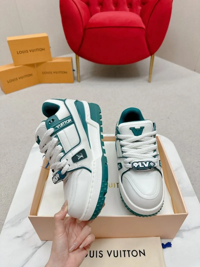 Louis Vuitton Trainer Sneaker Sleek 31703