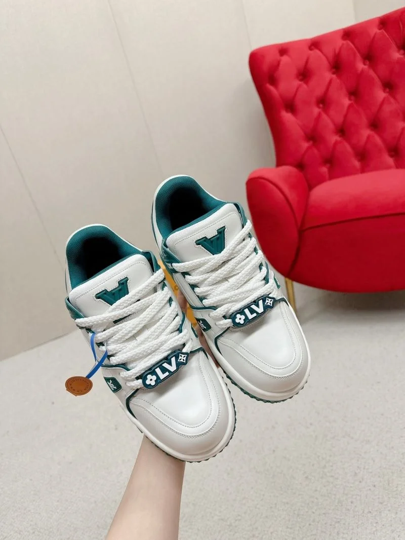 Louis Vuitton Trainer Sneaker Sleek 31703