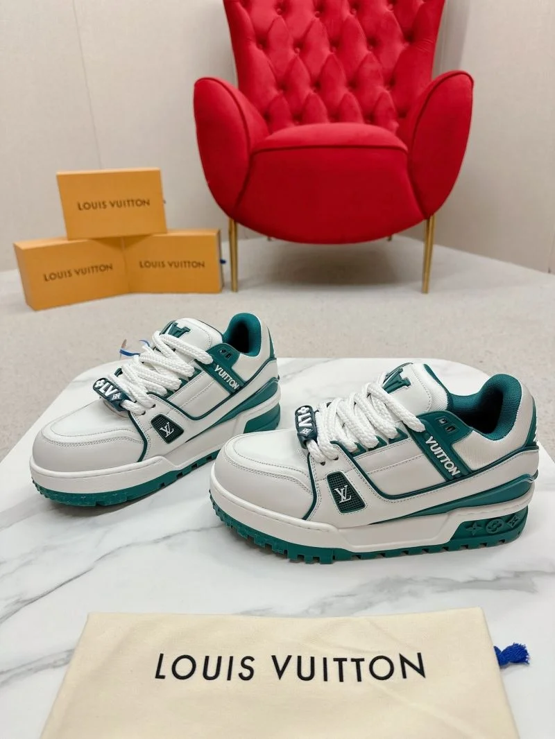 Louis Vuitton Trainer Sneaker Sleek 31703