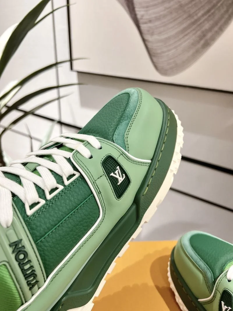 Resilient Louis Vuitton Trainer Sneaker 31692