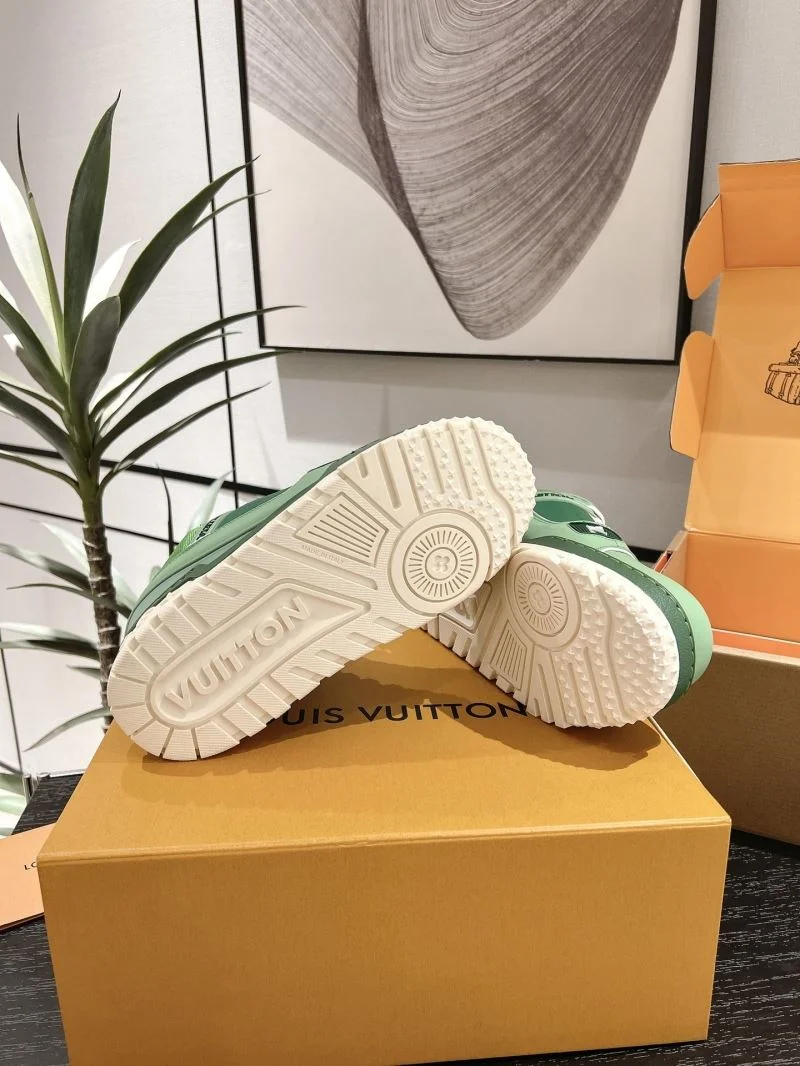 Resilient Louis Vuitton Trainer Sneaker 31692