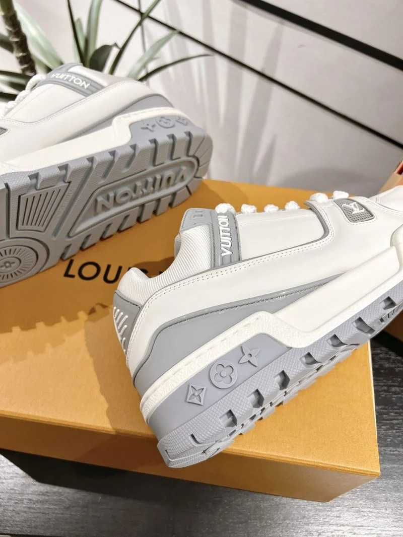 Original Louis Vuitton Trainer Sneaker 31681
