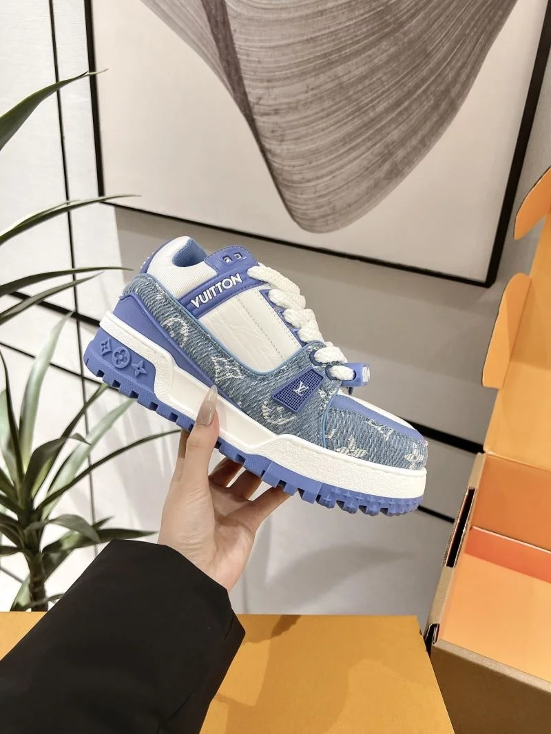 Louis Vuitton Trainer Sneaker Functional 31680