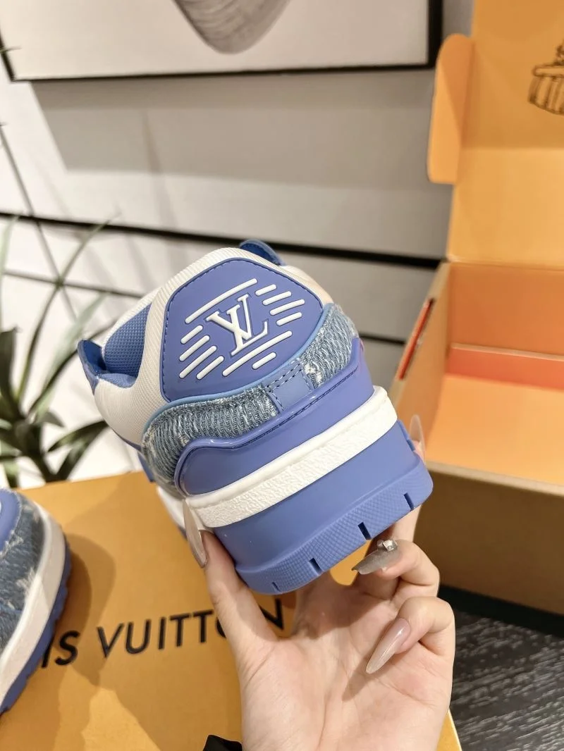 Louis Vuitton Trainer Sneaker Functional 31680