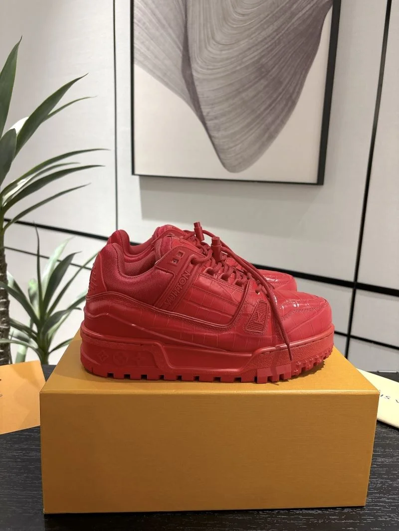 Durable Louis Vuitton Trainer Sneaker 31675