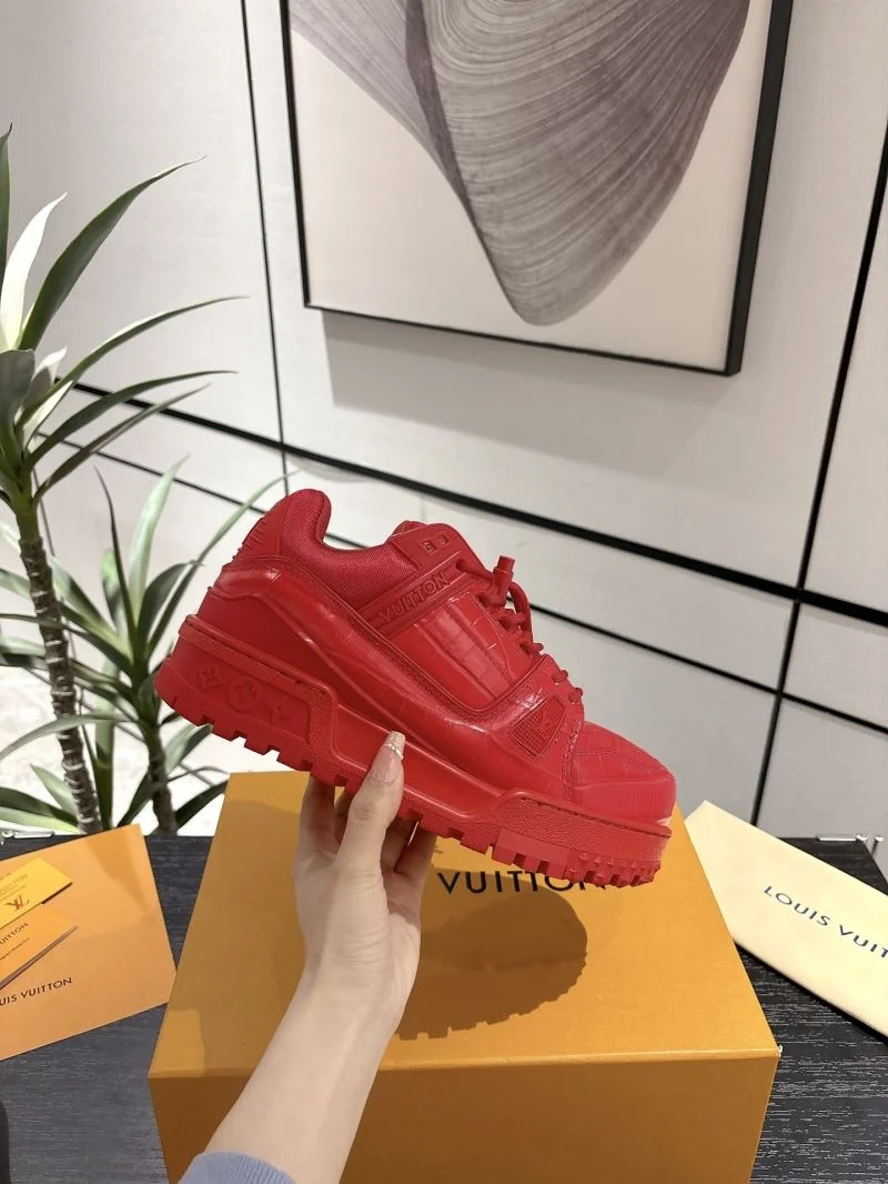 Durable Louis Vuitton Trainer Sneaker 31675