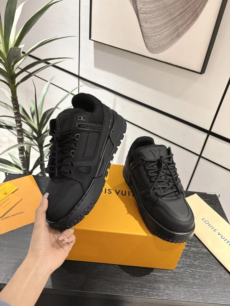 Louis Vuitton Trainer Sneaker Stretchable 31670