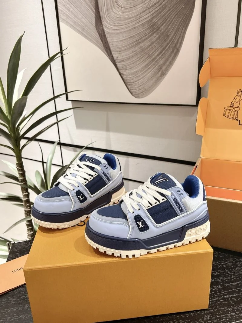 Louis Vuitton Trainer Sneaker Snug 31673