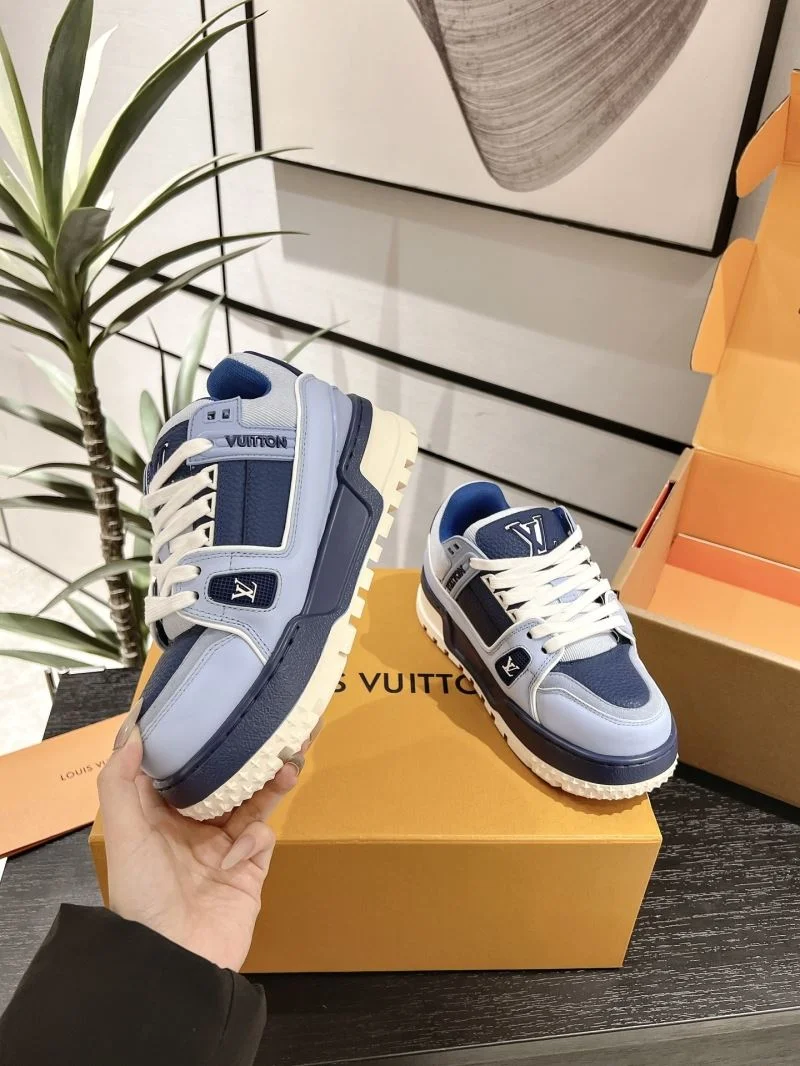 Louis Vuitton Trainer Sneaker Snug 31673