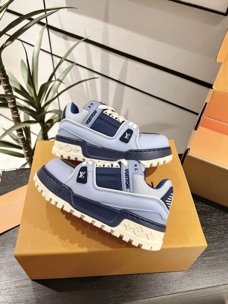 Louis Vuitton Trainer Sneaker Snug 31673
