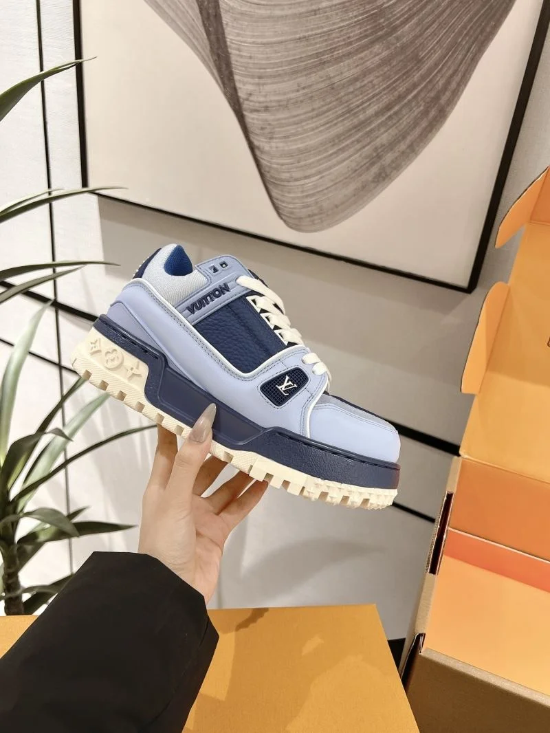 Louis Vuitton Trainer Sneaker Snug 31673