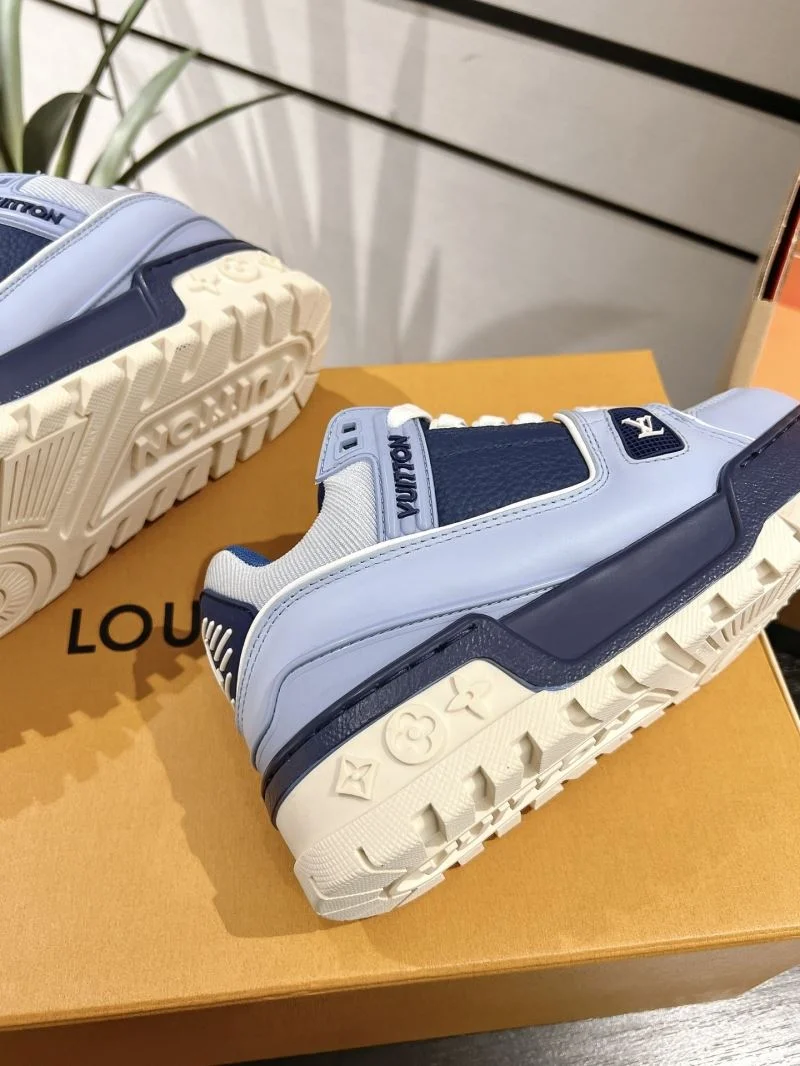 Louis Vuitton Trainer Sneaker Snug 31673