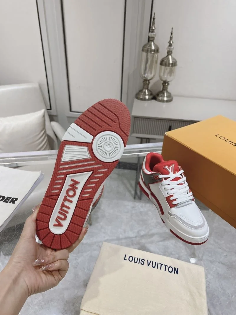 Functional Louis Vuitton Trainer Sneaker 31656