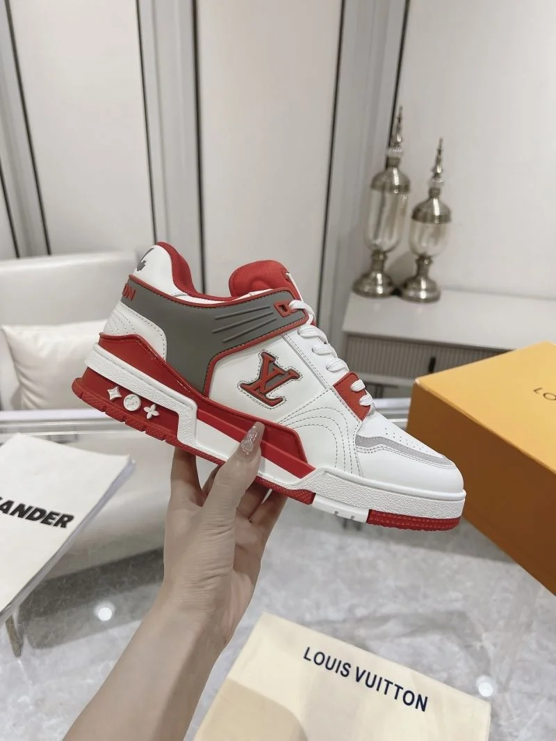 Functional Louis Vuitton Trainer Sneaker 31656