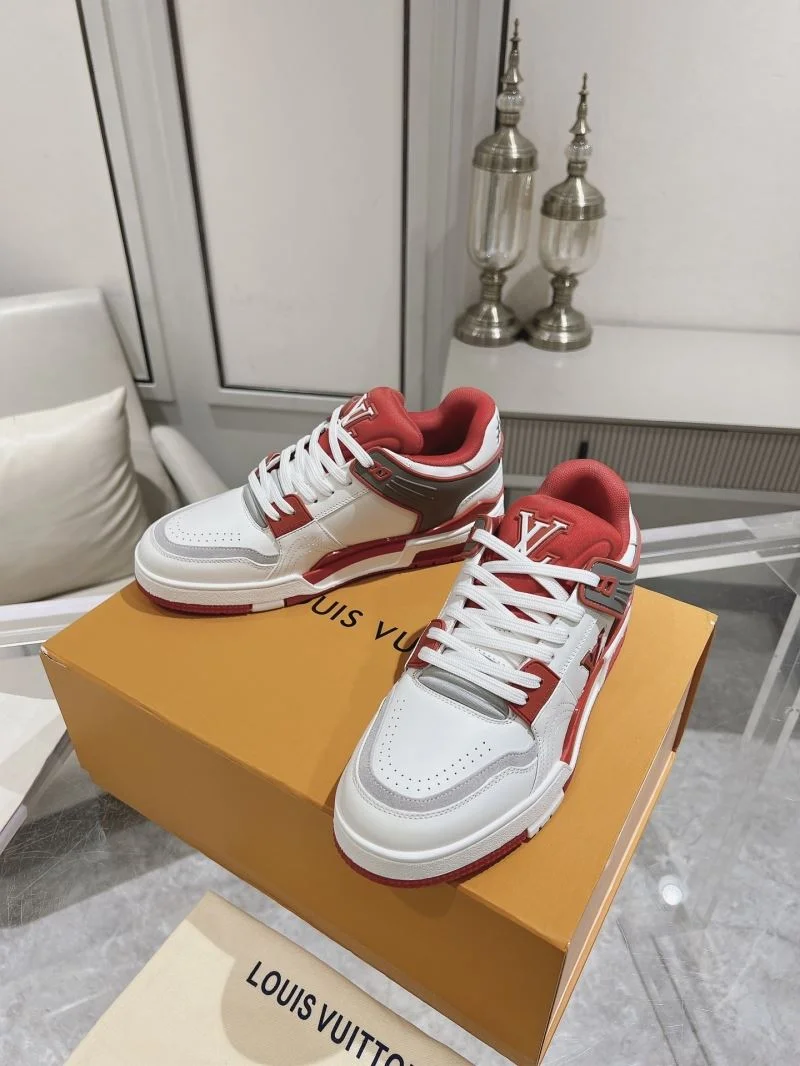 Functional Louis Vuitton Trainer Sneaker 31656