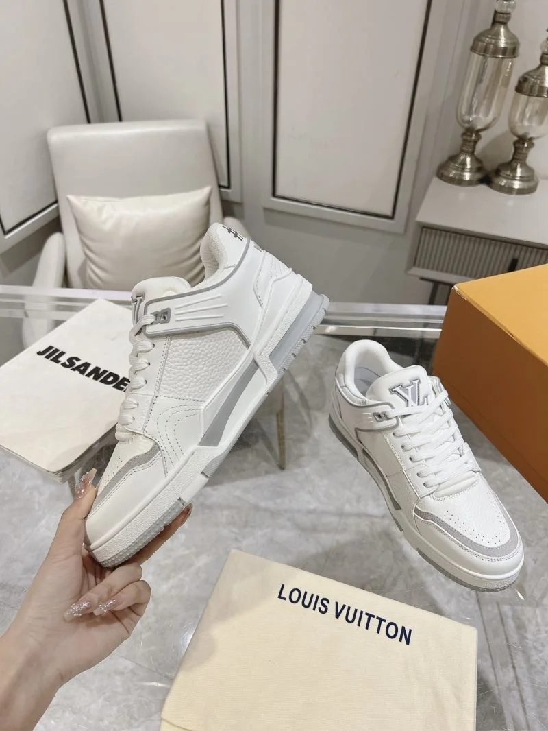 Louis Vuitton Trainer Sneaker GoodFit 31671