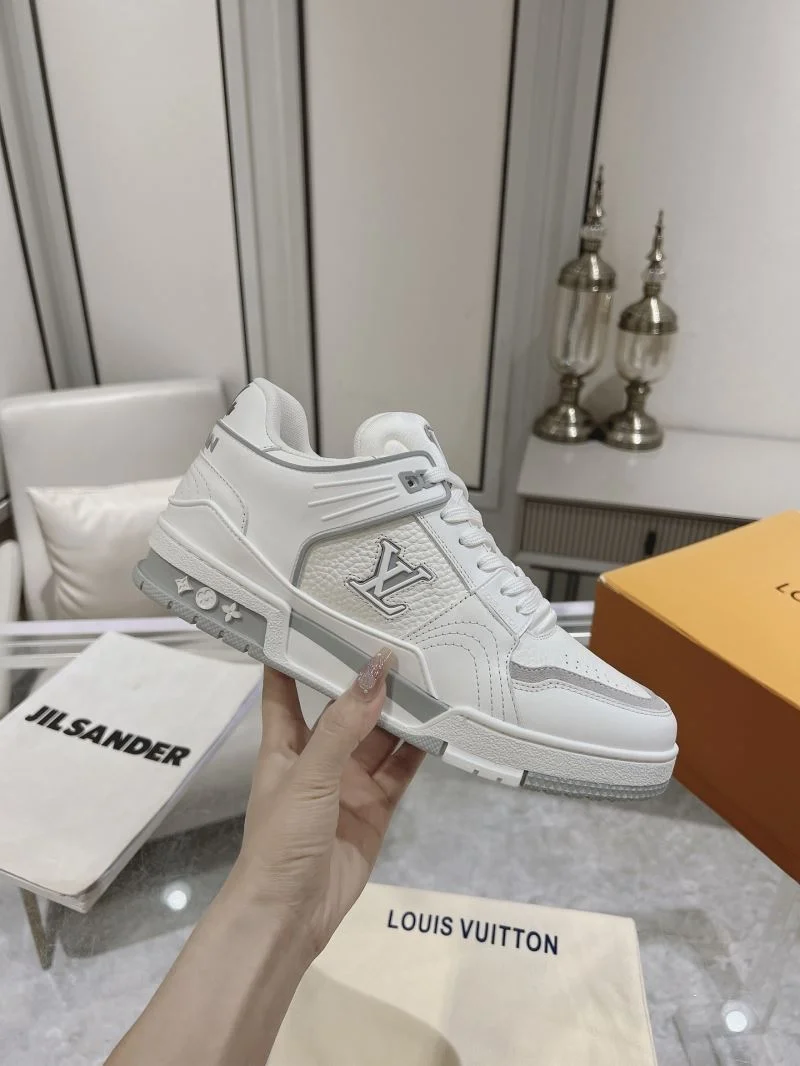 Louis Vuitton Trainer Sneaker GoodFit 31671