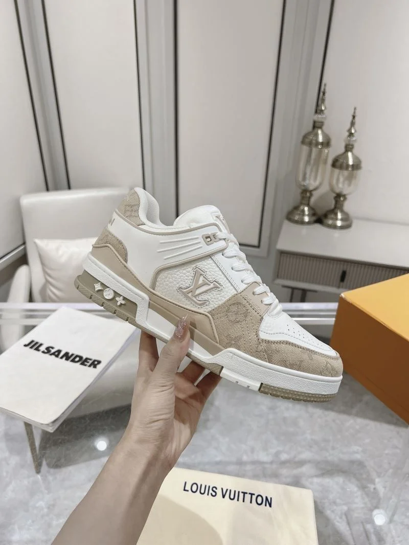 Louis Vuitton Trainer Sneaker Affordable 31653