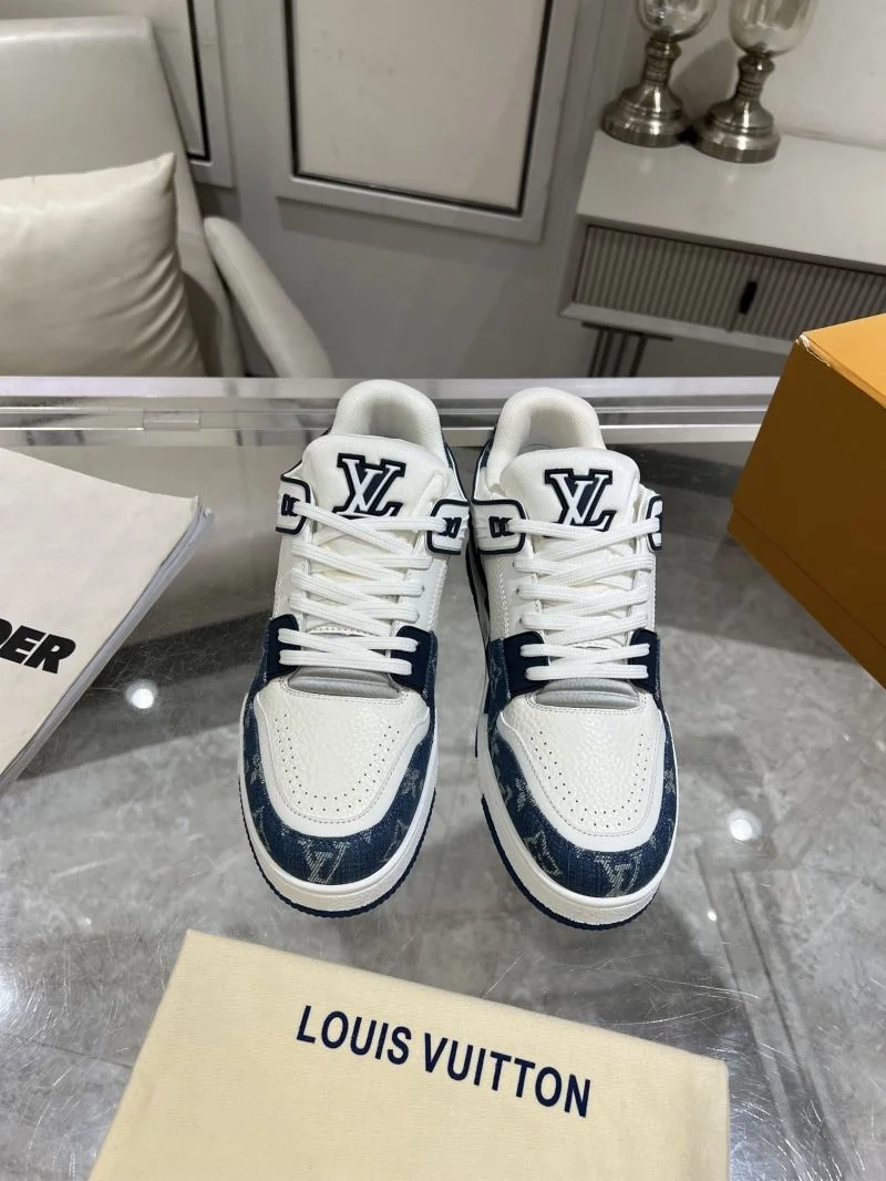 Louis Vuitton Trainer Sneaker Breathable 31652