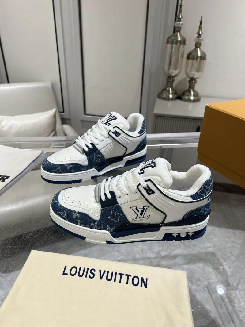 Louis Vuitton Trainer Sneaker Breathable 31652