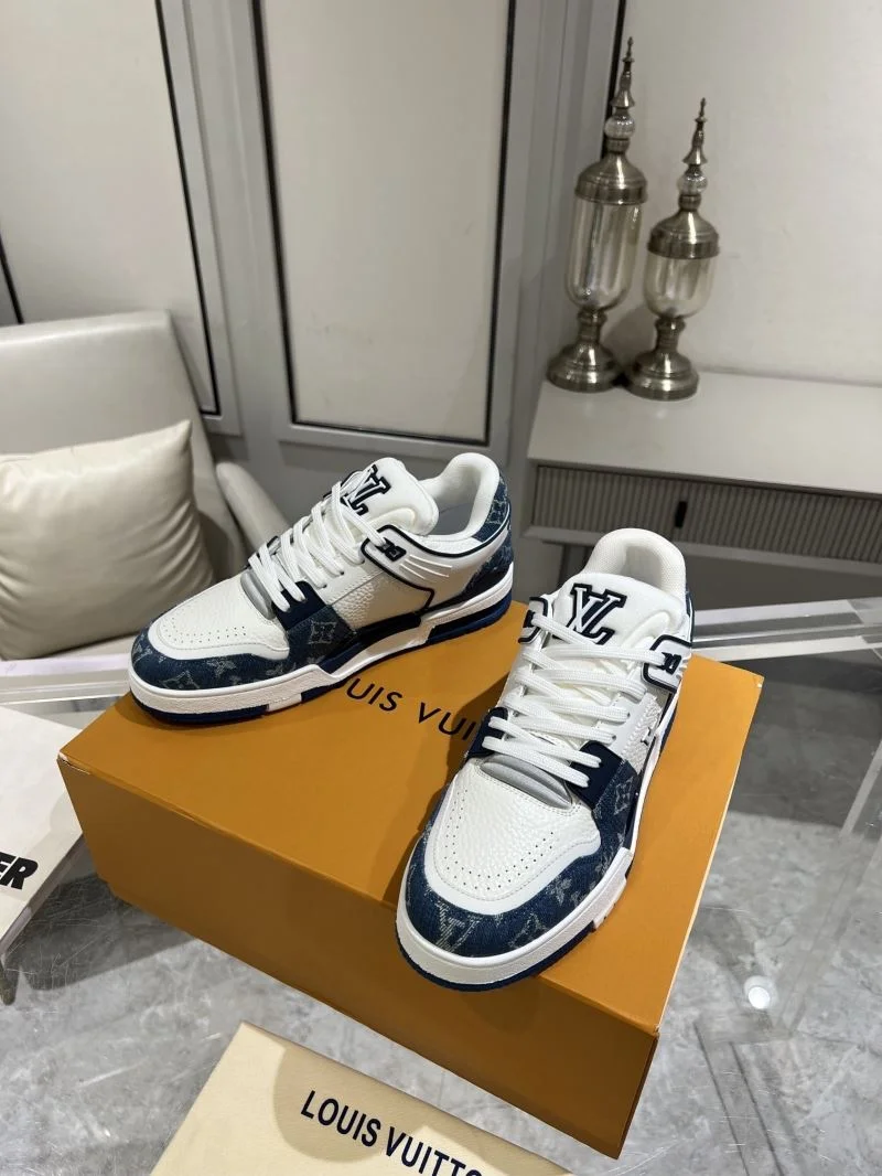 Louis Vuitton Trainer Sneaker Breathable 31652
