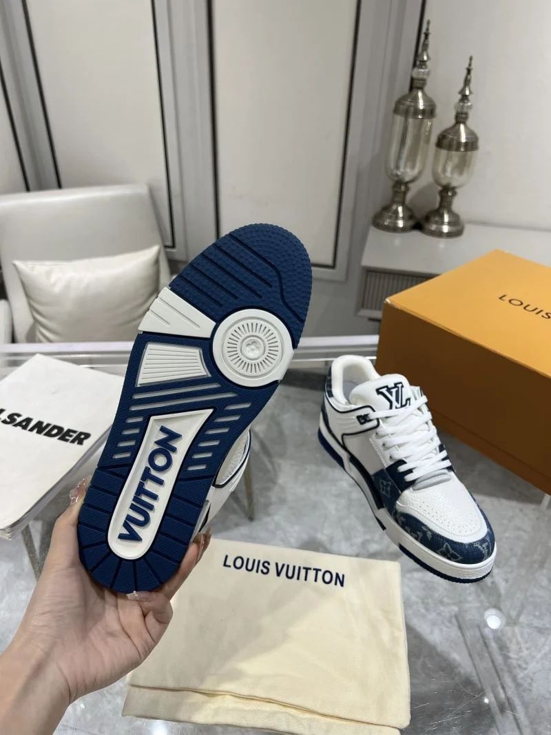 Louis Vuitton Trainer Sneaker Breathable 31652