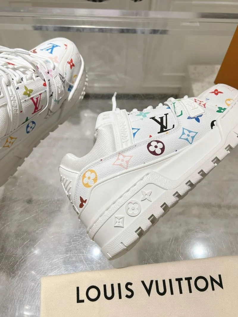Louis Vuitton Trainer Sneaker Durable 31663