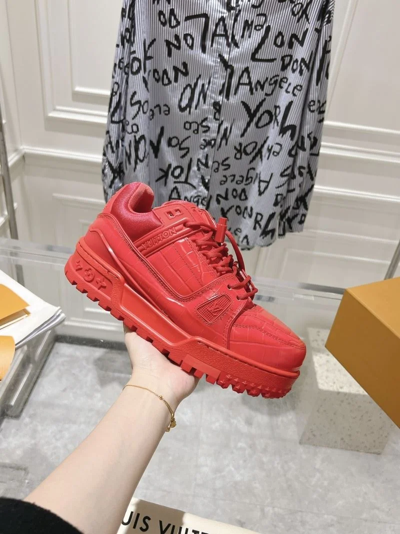 Comfortable Louis Vuitton Trainer Sneaker 31662