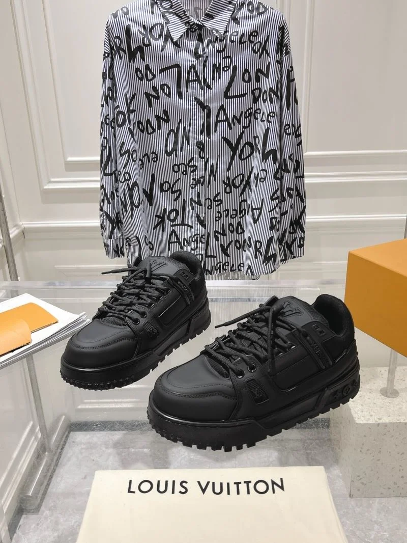 Louis Vuitton Trainer Sneaker SoftTouch 31658