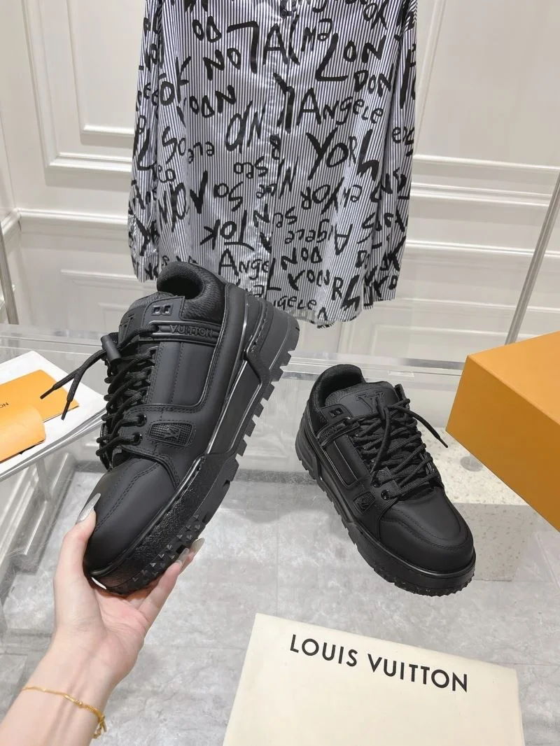 Louis Vuitton Trainer Sneaker SoftTouch 31658