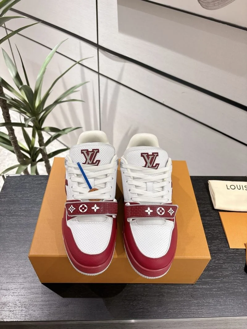 Soft Louis Vuitton Trainer Sneaker 31667