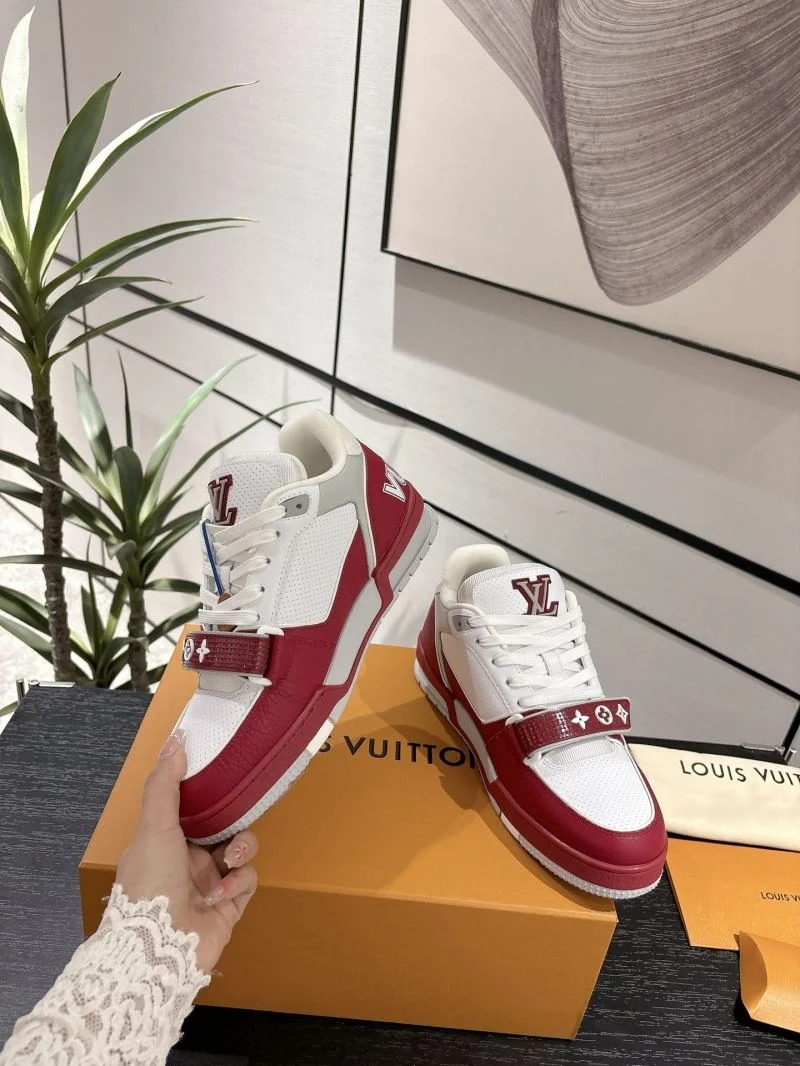 Soft Louis Vuitton Trainer Sneaker 31667