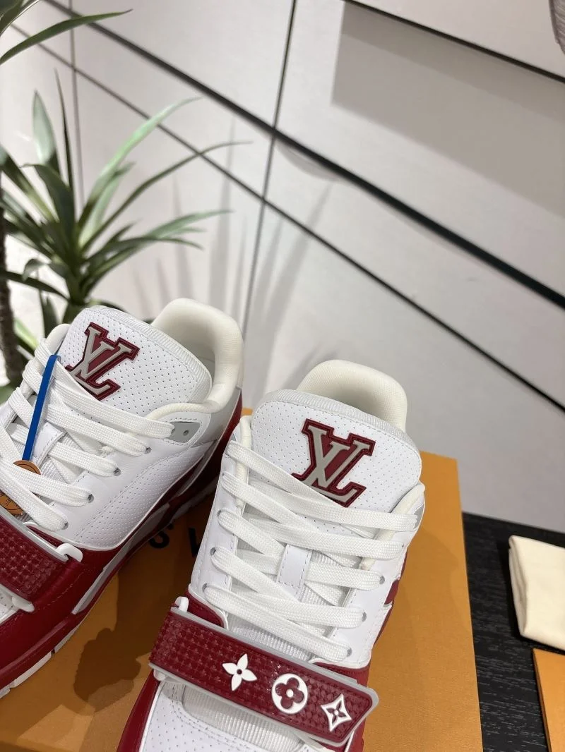 Soft Louis Vuitton Trainer Sneaker 31667