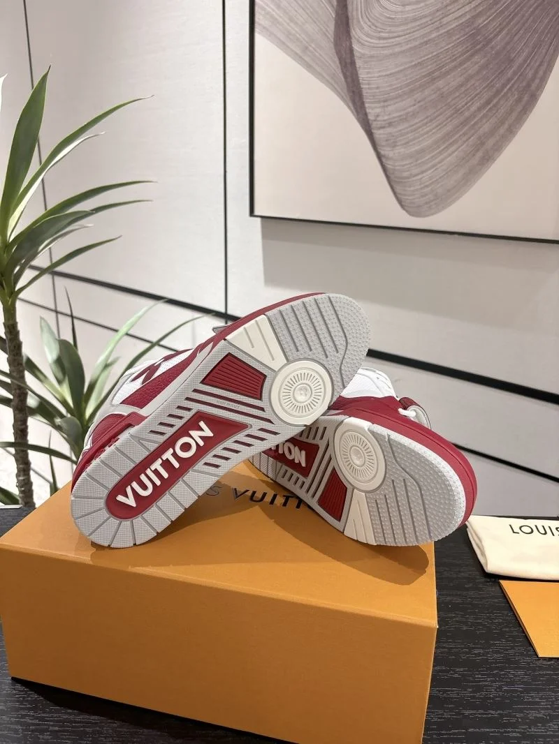 Soft Louis Vuitton Trainer Sneaker 31667
