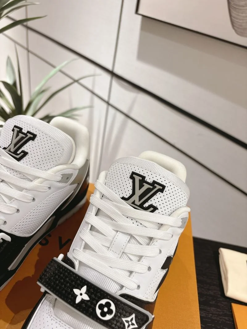 Louis Vuitton Trainer Sneaker Youthful 31665