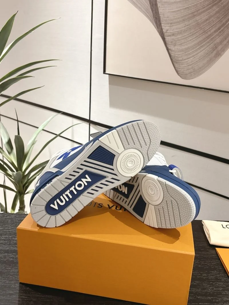 Attractive Louis Vuitton Trainer Sneaker 31651