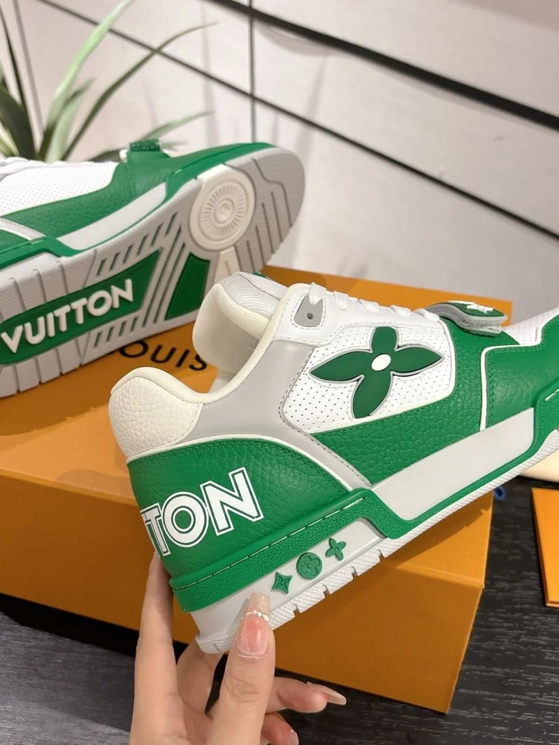 Louis Vuitton Trainer Sneaker SmoothTexture 31669