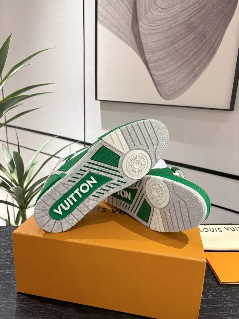 Louis Vuitton Trainer Sneaker SmoothTexture 31669