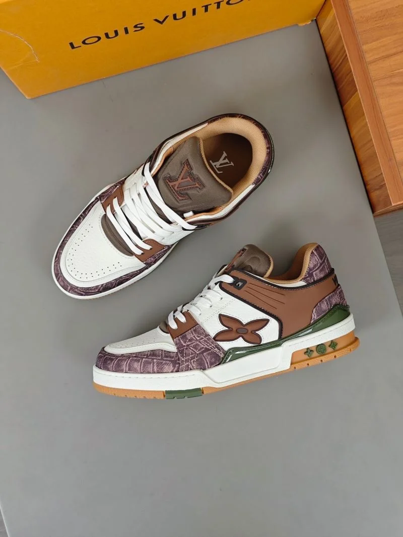 Unisex Louis Vuitton Trainer Sneaker 32561