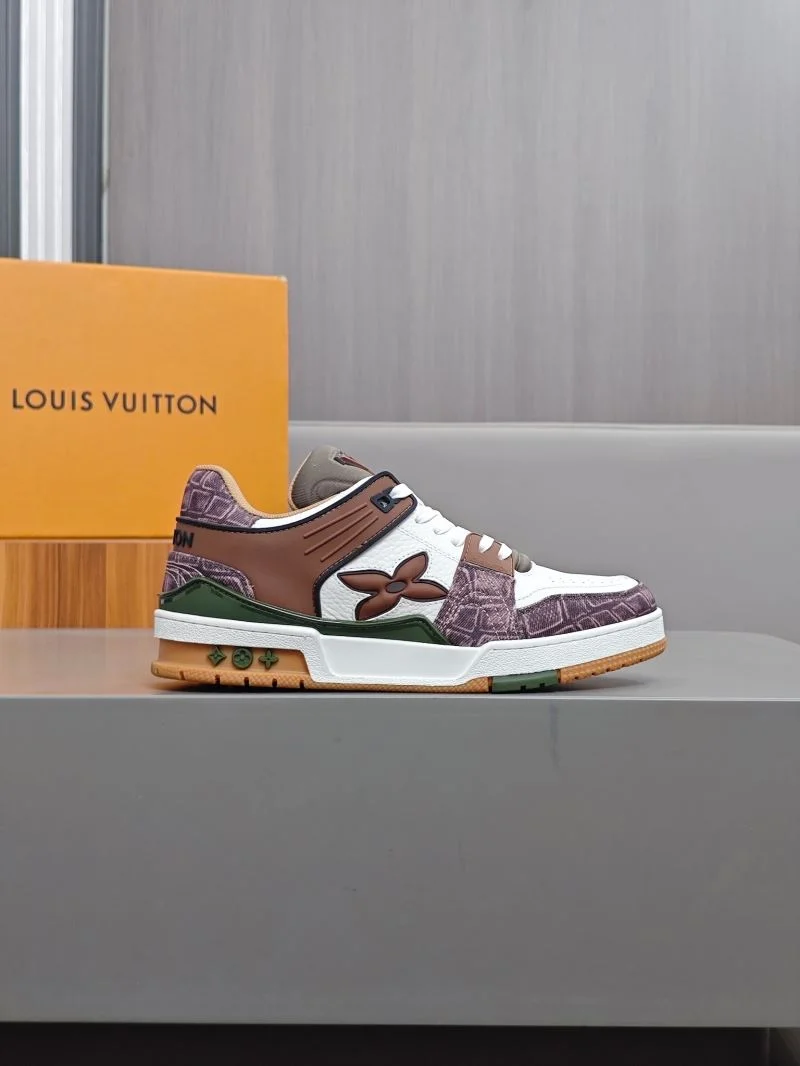 Unisex Louis Vuitton Trainer Sneaker 32561