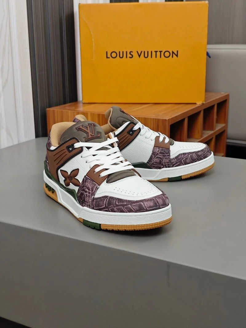 Unisex Louis Vuitton Trainer Sneaker 32561