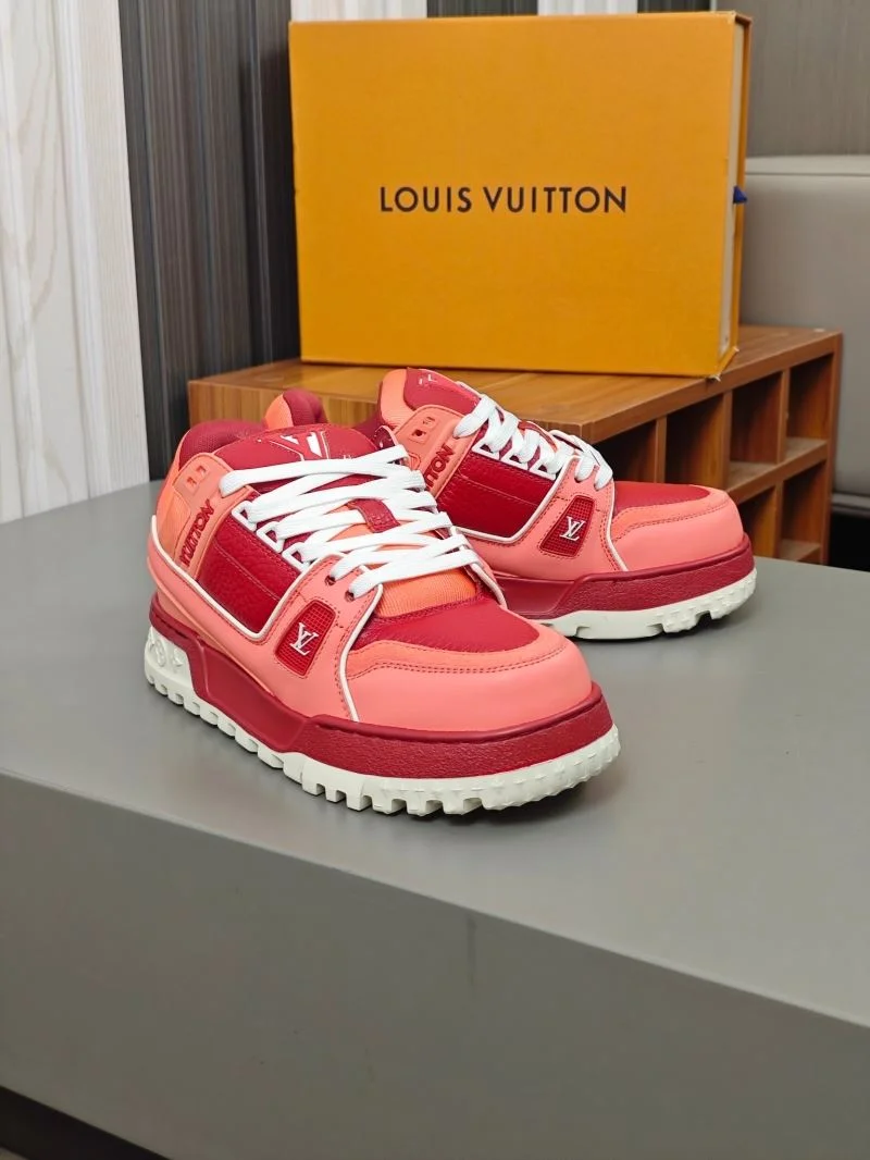 Stylish Louis Vuitton Trainer Sneaker 32571