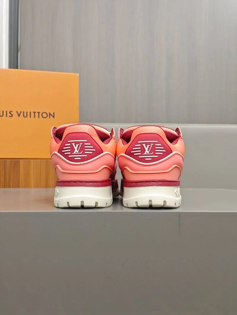 Stylish Louis Vuitton Trainer Sneaker 32571