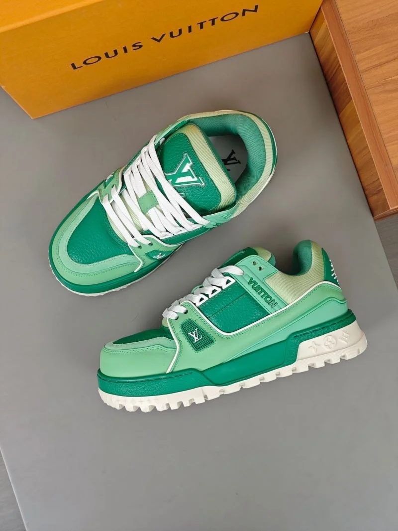 Functional Louis Vuitton Trainer Sneaker 32572