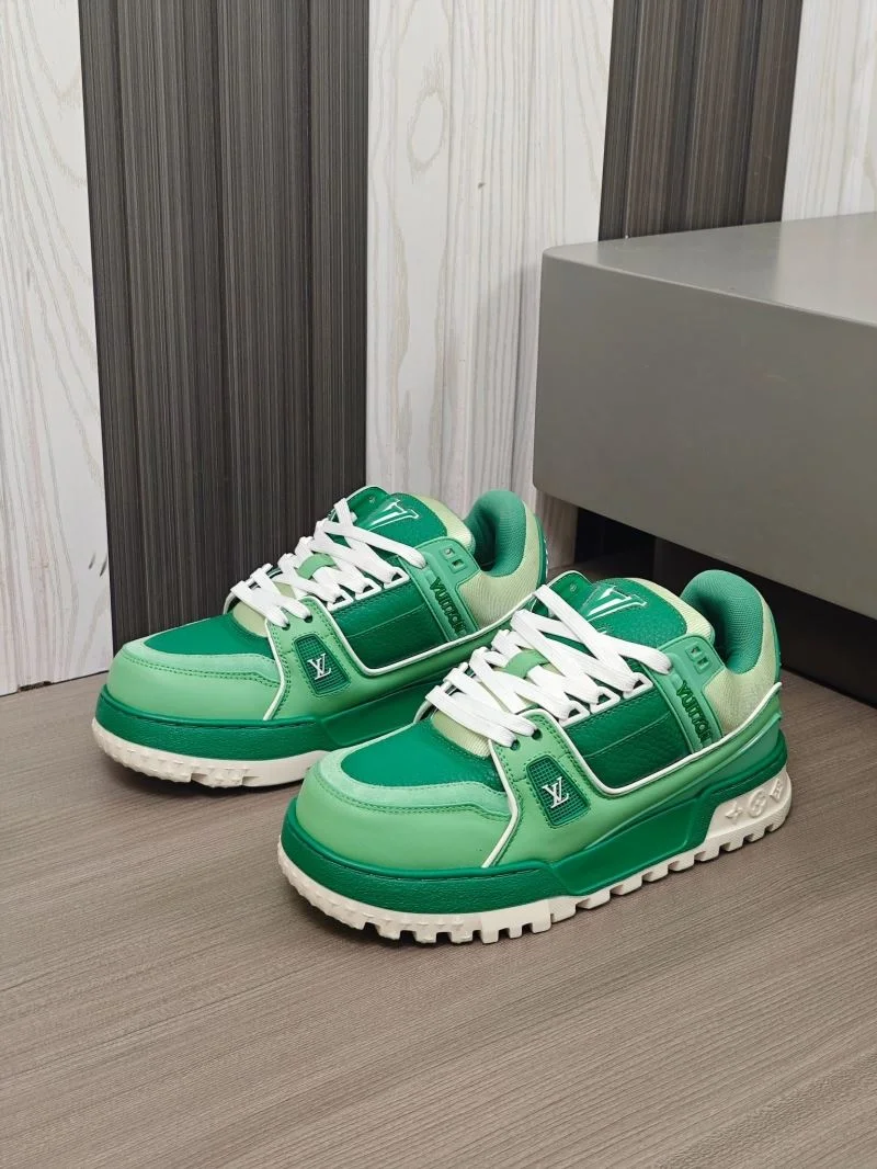Functional Louis Vuitton Trainer Sneaker 32572
