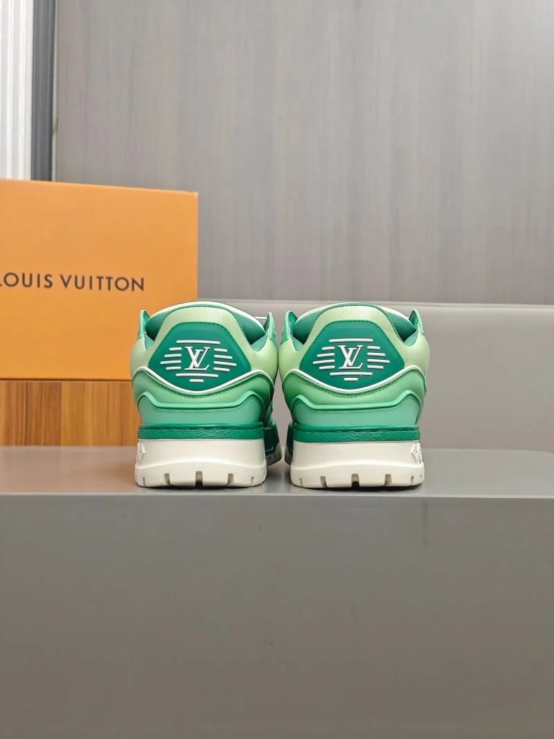 Functional Louis Vuitton Trainer Sneaker 32572
