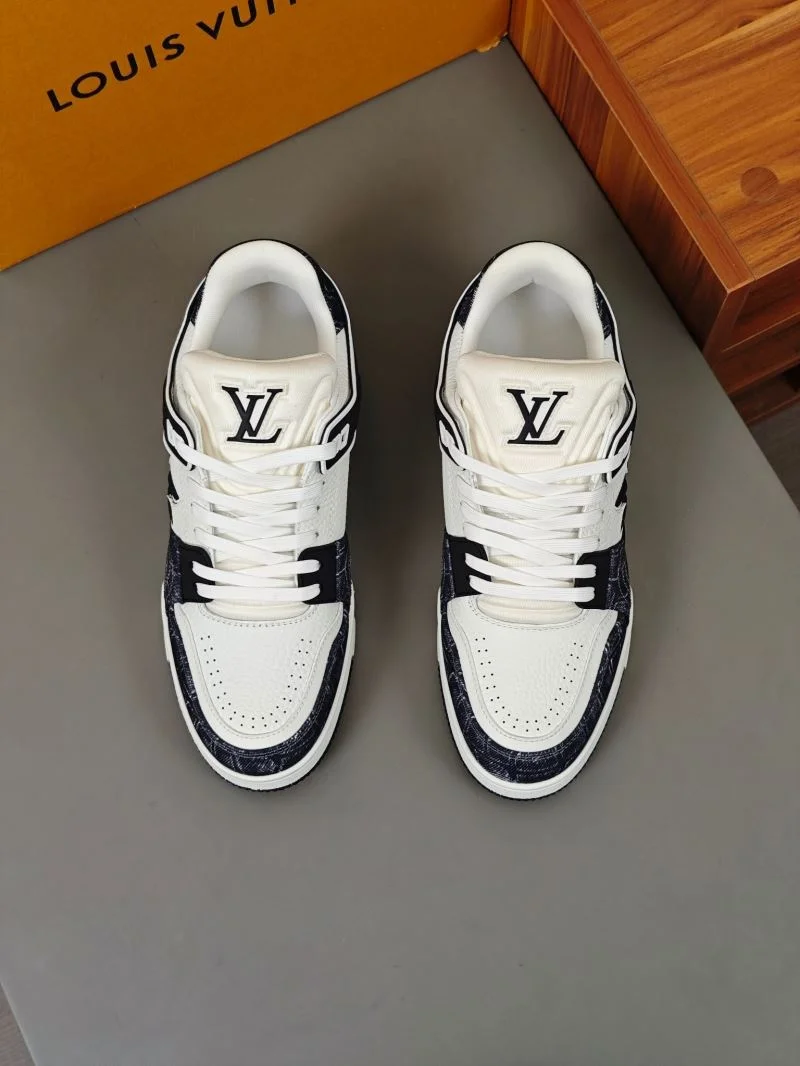 Louis Vuitton Trainer Sneaker EasyCare 32565
