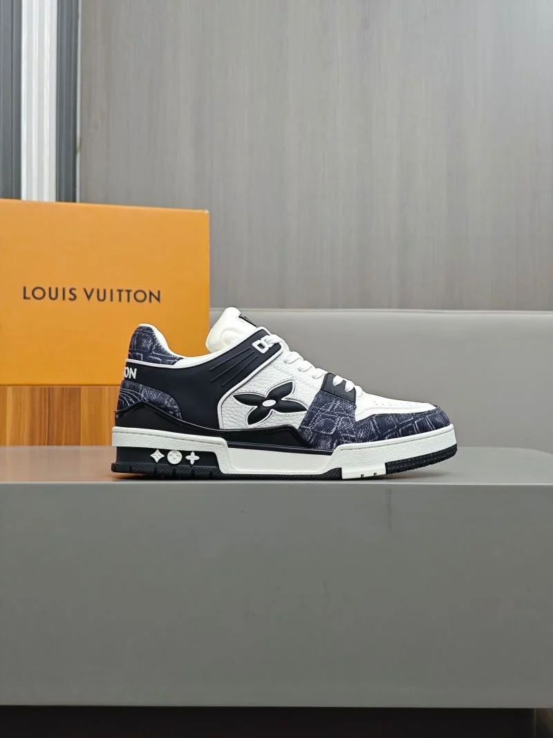 Louis Vuitton Trainer Sneaker EasyCare 32565