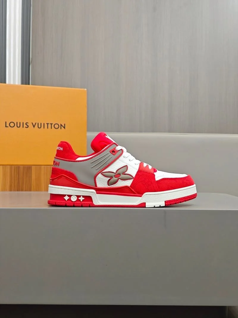 Casual Louis Vuitton Trainer Sneaker 32569